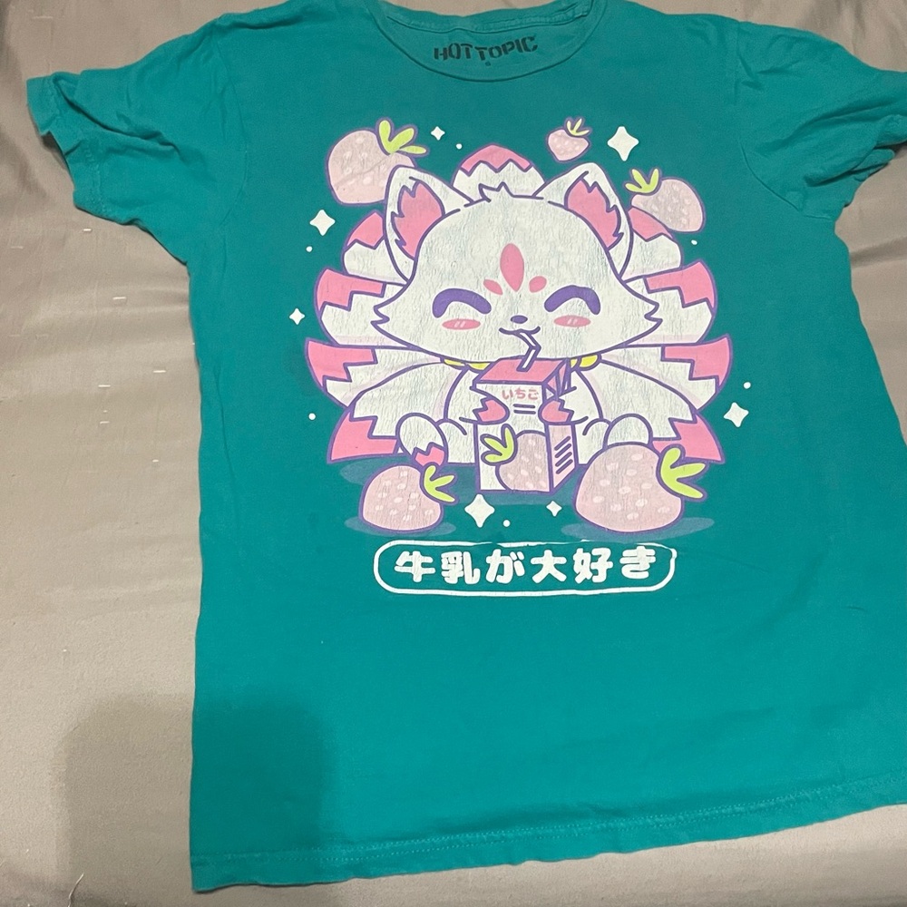 🐾3for$10🐾Hot Topic Tee